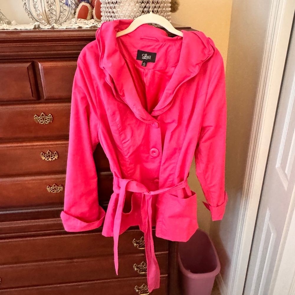 Luii Pink Blazer with Shawl Collar and Belt